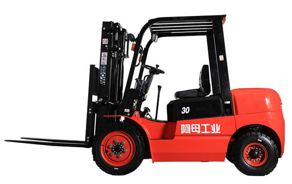 3.0-3.5噸T3國(guó)產(chǎn)發(fā)動(dòng)機(jī)內(nèi)燃叉車(chē)（排放標(biāo)準(zhǔn)國(guó)3）